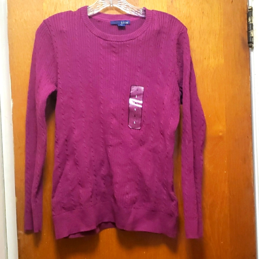 Crew neck sweater by basic editions size Large